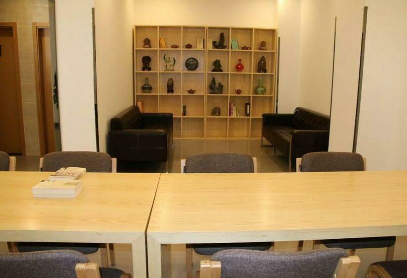 בית מלון כפרי 7days Premium·laiwu Yingmu Street Credit Building Store