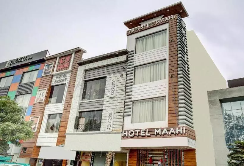 هتل Maahi