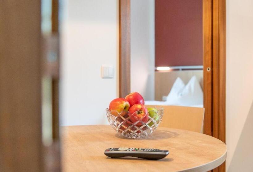 酒店 Sandhof Ferienwohnungen