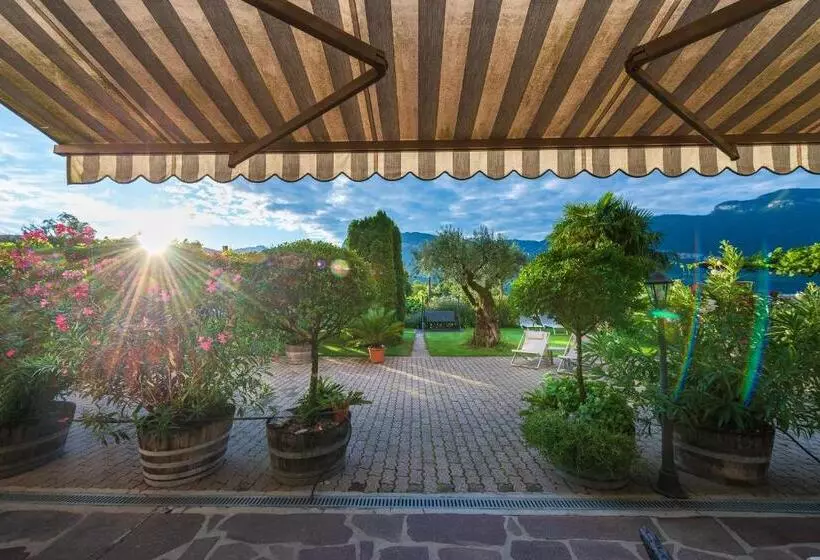 Hotelli Sandhof Ferienwohnungen