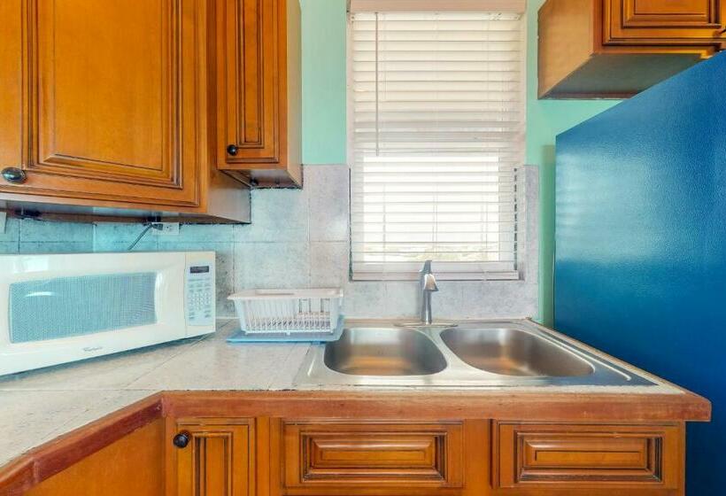 هتل Suite E302 @ Mara Laguna