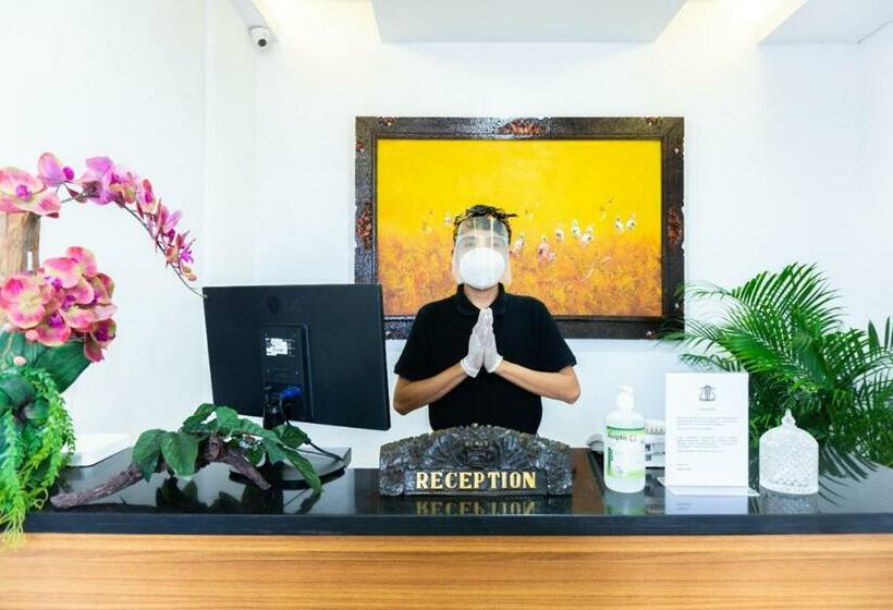 ホテル Umah Santi Residence