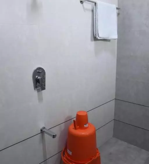 Hotelli Vrindavan Deluxe, Kolhapur