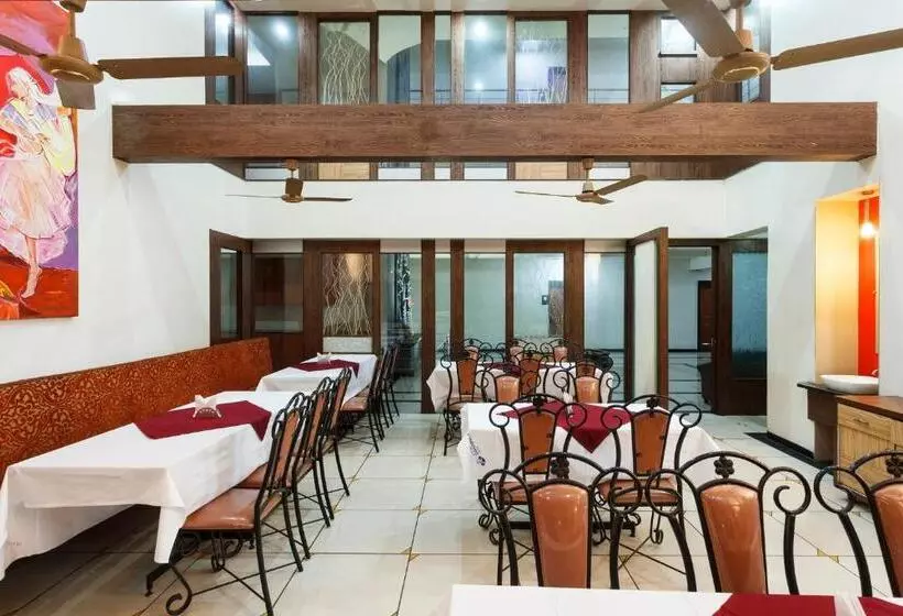 Hotelli Vrindavan Deluxe, Kolhapur