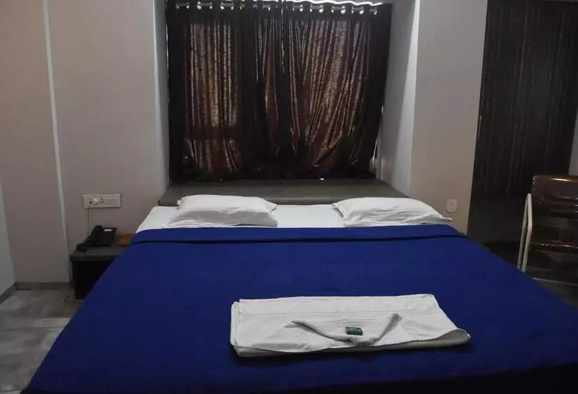 Hotelli Vrindavan Deluxe, Kolhapur