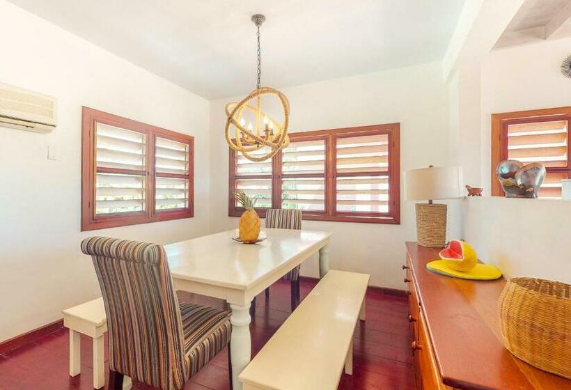 هتل Water Lily #6 @ Caribe Island