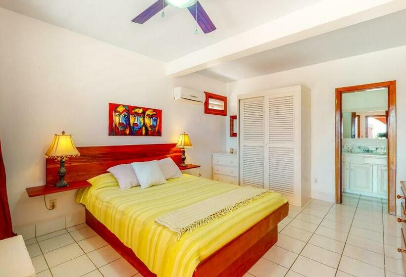 هتل Water Lily #6 @ Caribe Island