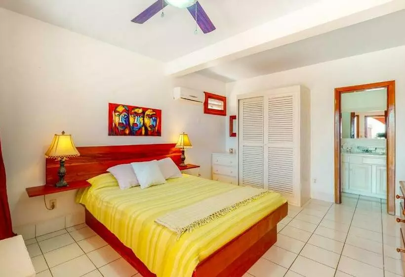 هتل Water Lily #6 @ Caribe Island