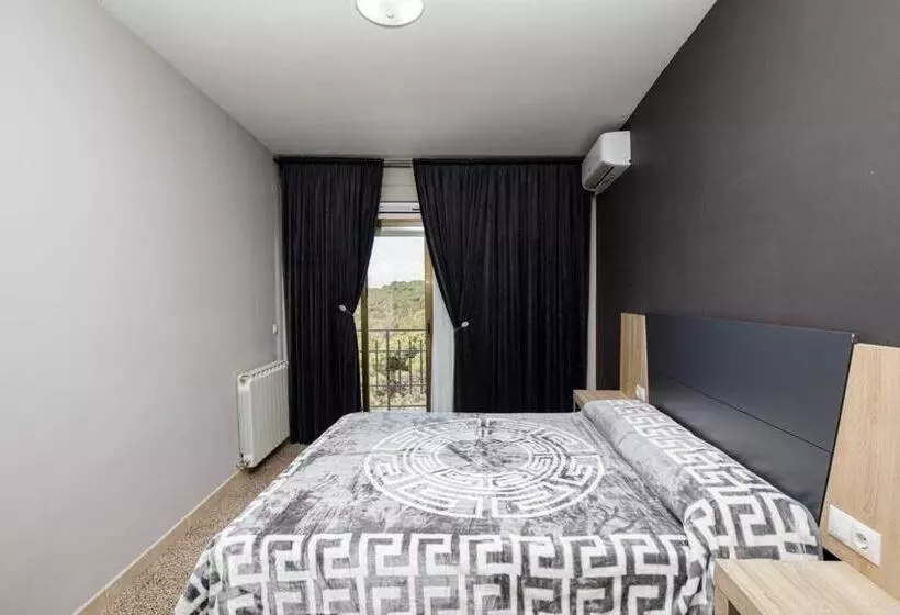 Maravillosa Casa Con Piscina Grande Y Bosque