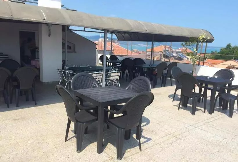پانسیون Family Hotel Dramchev