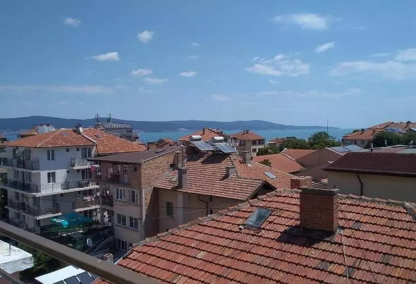 پانسیون Family Hotel Dramchev