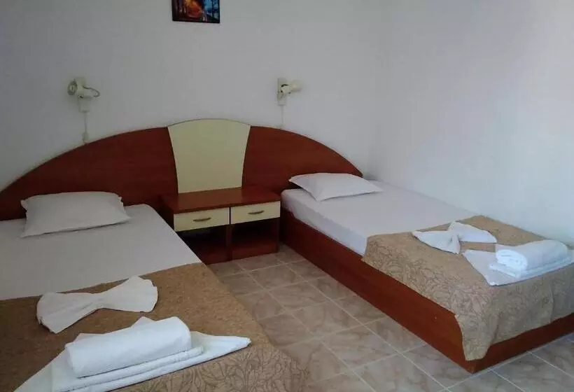 پانسیون Family Hotel Dramchev