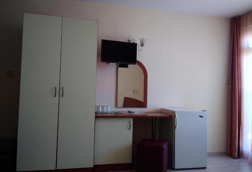 بنسيون Family Hotel Dramchev