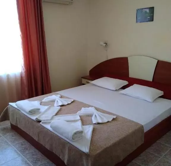 پانسیون Family Hotel Dramchev