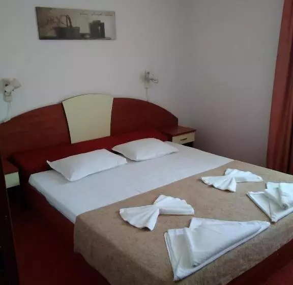 پانسیون Family Hotel Dramchev