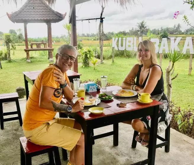 ペンション Kubu Bakas Guest House