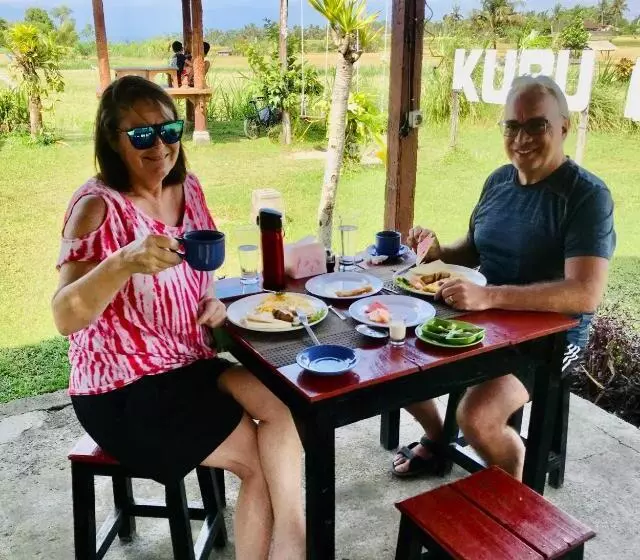 ペンション Kubu Bakas Guest House