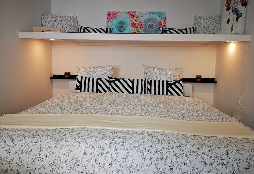 膳宿费 Private Couple Room On Caparica Poshtel