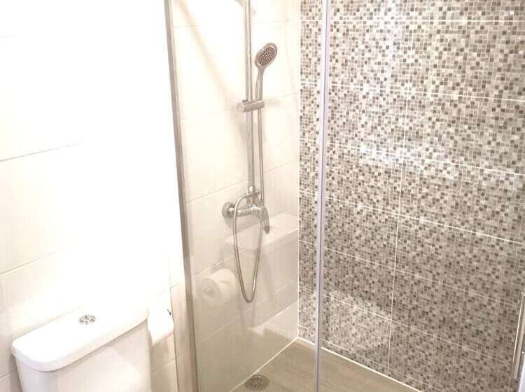 膳宿费 Private Couple Room On Caparica Poshtel