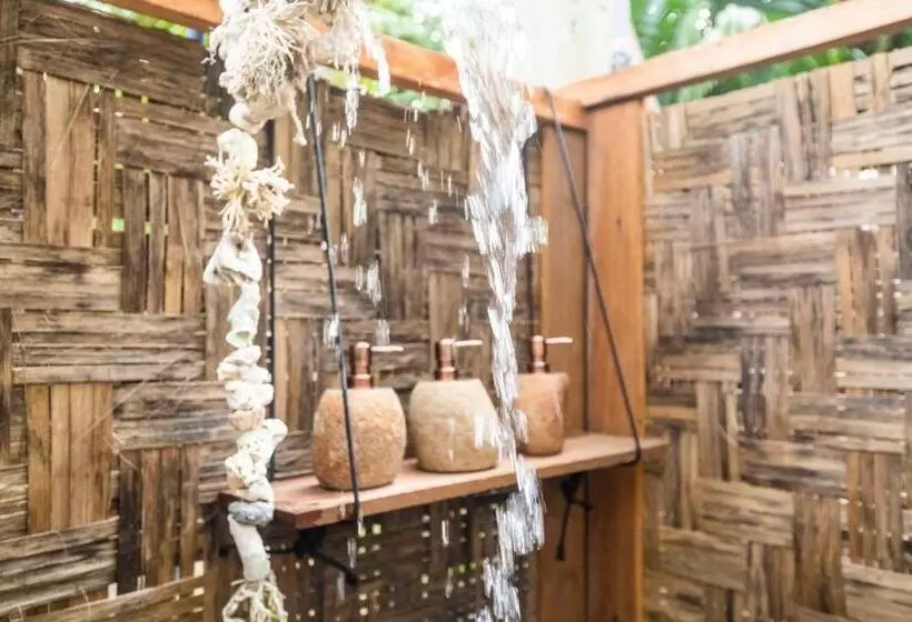 Lomakeskus Tailana Island Pulau Banyak