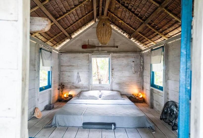 אתר נופש Tailana Island Pulau Banyak