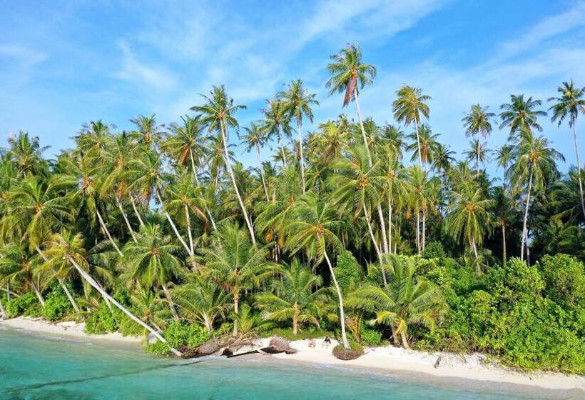 אתר נופש Tailana Island Pulau Banyak