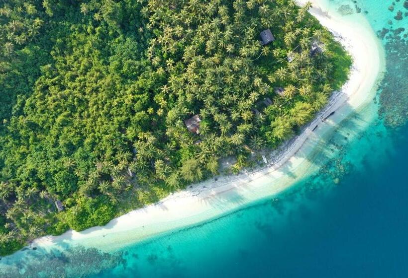 אתר נופש Tailana Island Pulau Banyak