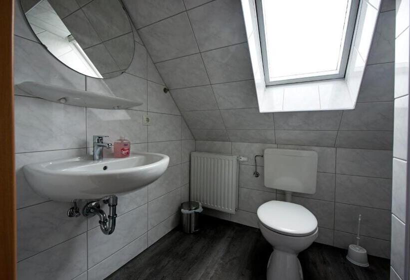 Zum Alten Dorfbrunnen