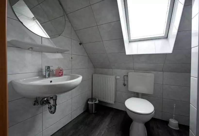 Zum Alten Dorfbrunnen