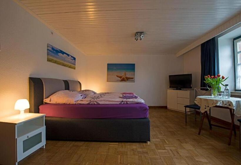 Zum Alten Dorfbrunnen