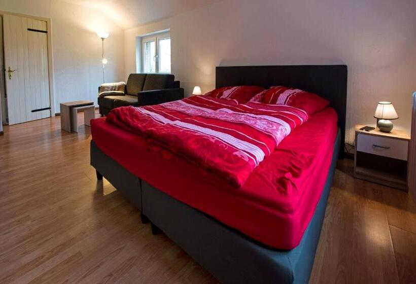 Zum Alten Dorfbrunnen