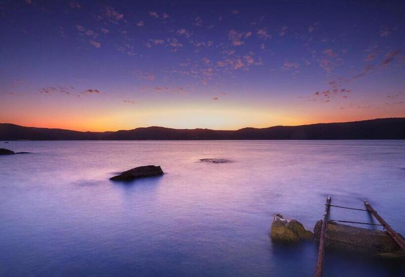 ペンション Barrenjoey Beach House