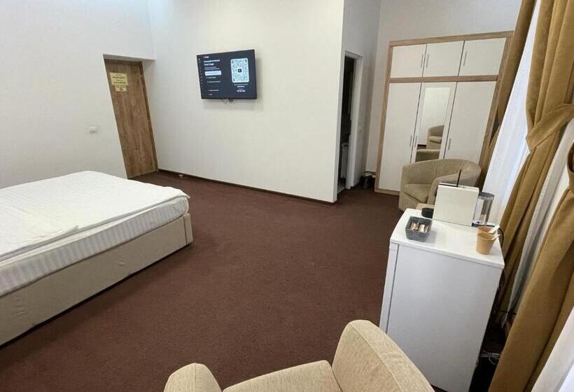 پانسیون Resedinta Cina