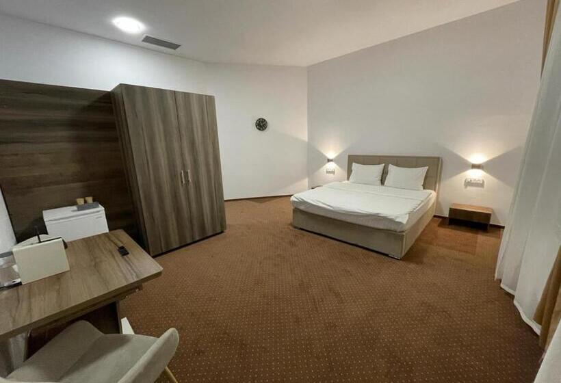 پانسیون Resedinta Cina