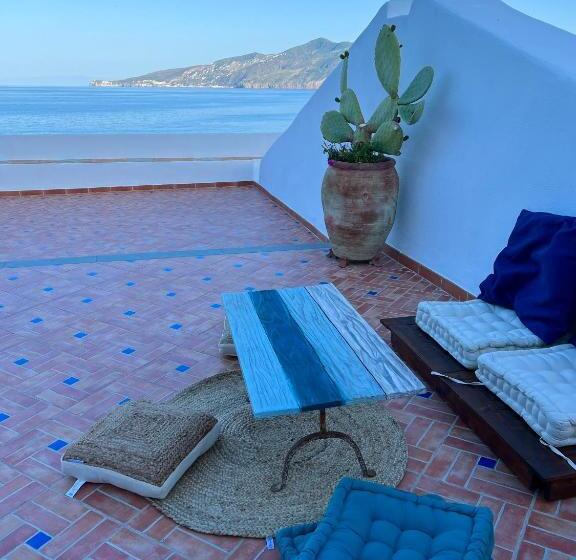 تختخواب و صبحانه Antica Dimora Santa Marina Salina