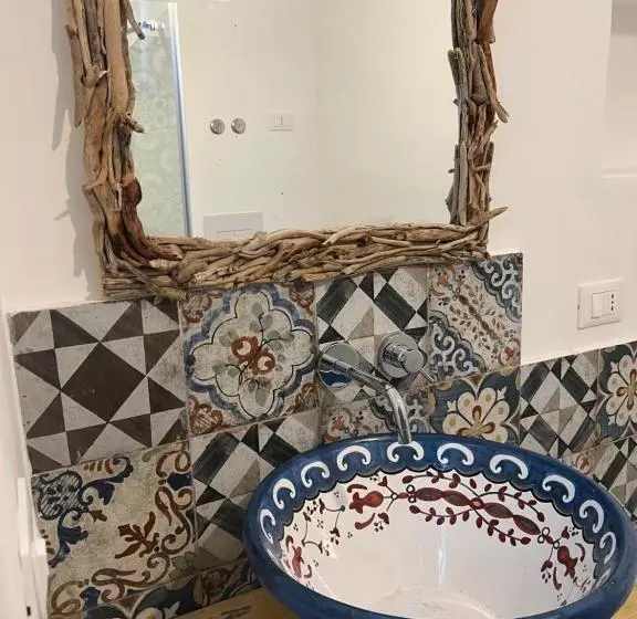 Aamiaismajoitus (B&B) Antica Dimora Santa Marina Salina