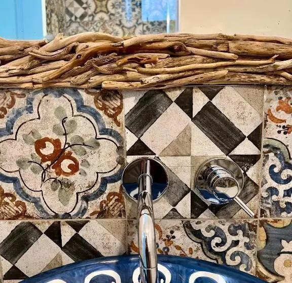 Aamiaismajoitus (B&B) Antica Dimora Santa Marina Salina