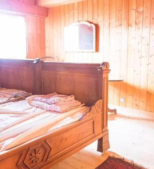 Chalet Familial Authentique Avec Jardin/cheminée