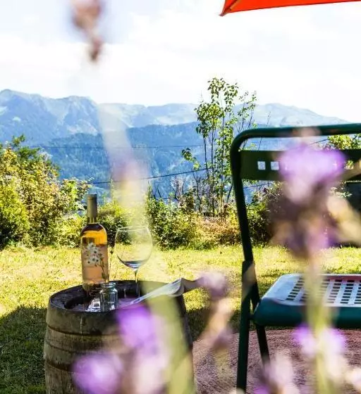 Chalet Familial Authentique Avec Jardin/cheminée