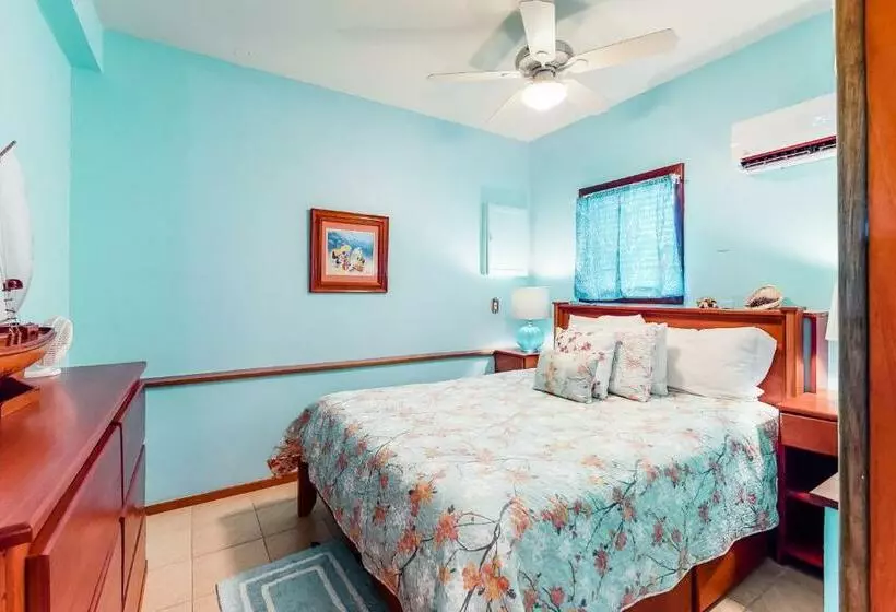 ホテル Coral Reef Condo