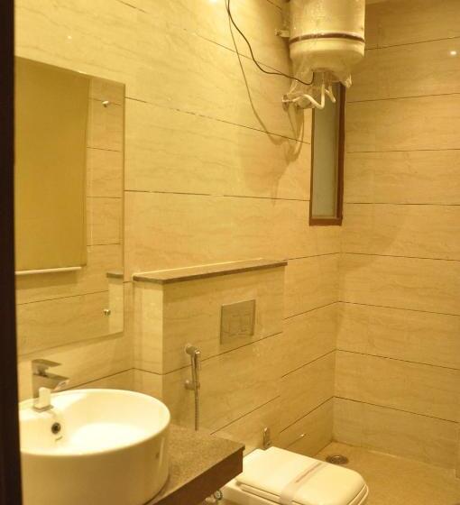 فندق Lotus Grand Akm