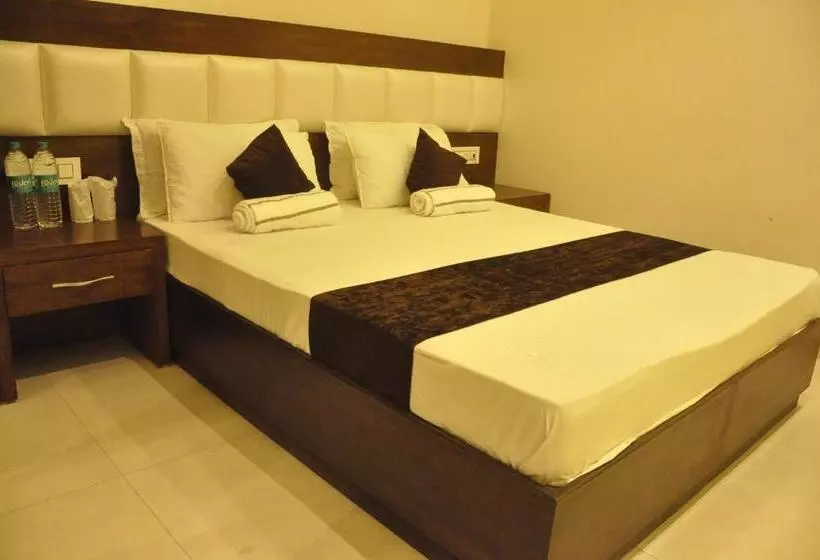 ホテル Lotus Grand Akm