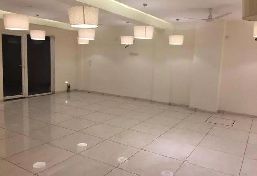 ホテル Lotus Grand Akm