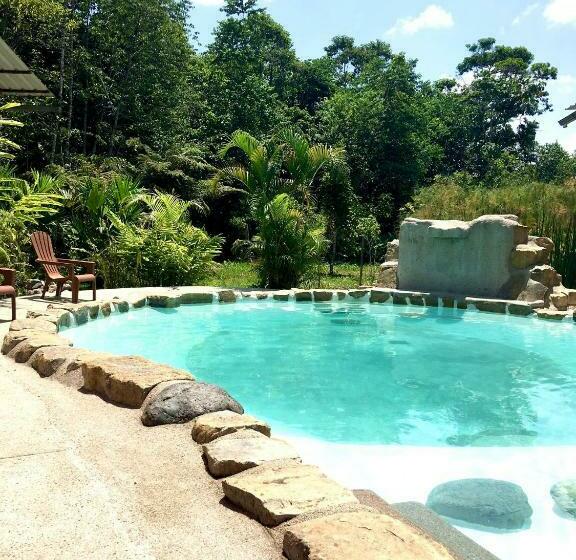 Hotel Rema K A Y A K Lodge