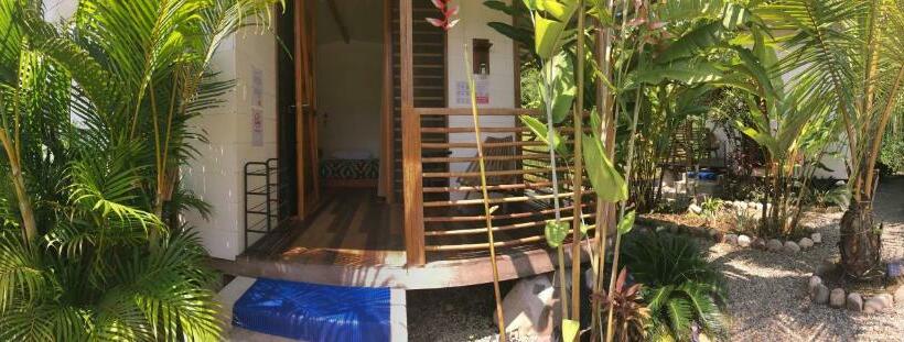 Hotel Rema K A Y A K Lodge