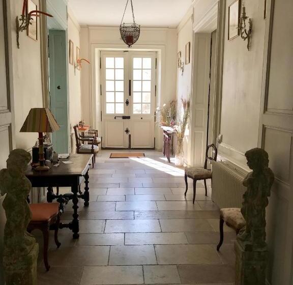 بنسيون Le Grand Vaudon