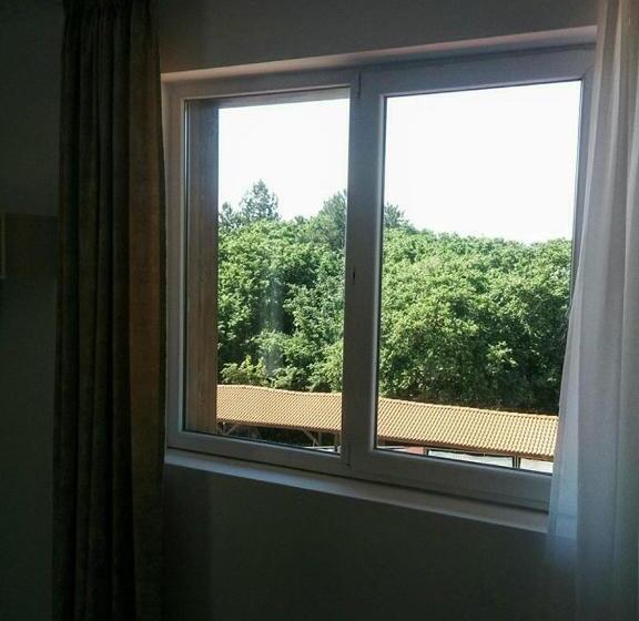 پانسیون Limani Guest House