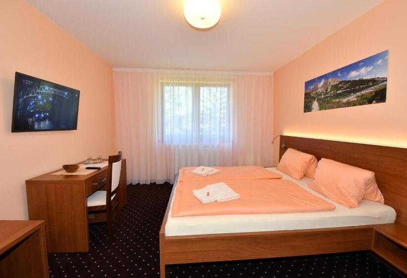 Pensão Penzión Gabriela, Tatranská štrba, Pri Zubačke