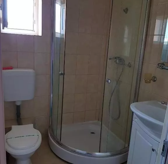 Majatalo Vila Razvan Costinesti