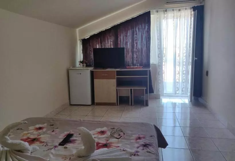 Majatalo Vila Razvan Costinesti